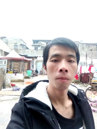 "诚实男生"的交友主页,男,35岁,未婚,工作在浙江市